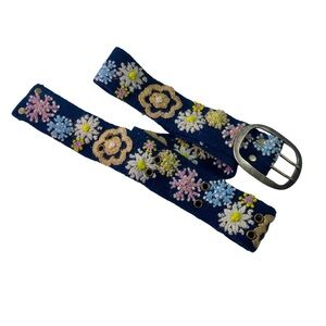 Jenny Krauss Boho Floral Embroidered Wool Belt Handmade Peru Med Double Grommet